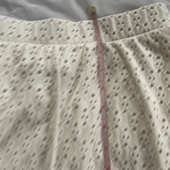 Lane Bryant Skirt in White Size-10/12 - Picture 13 of 14